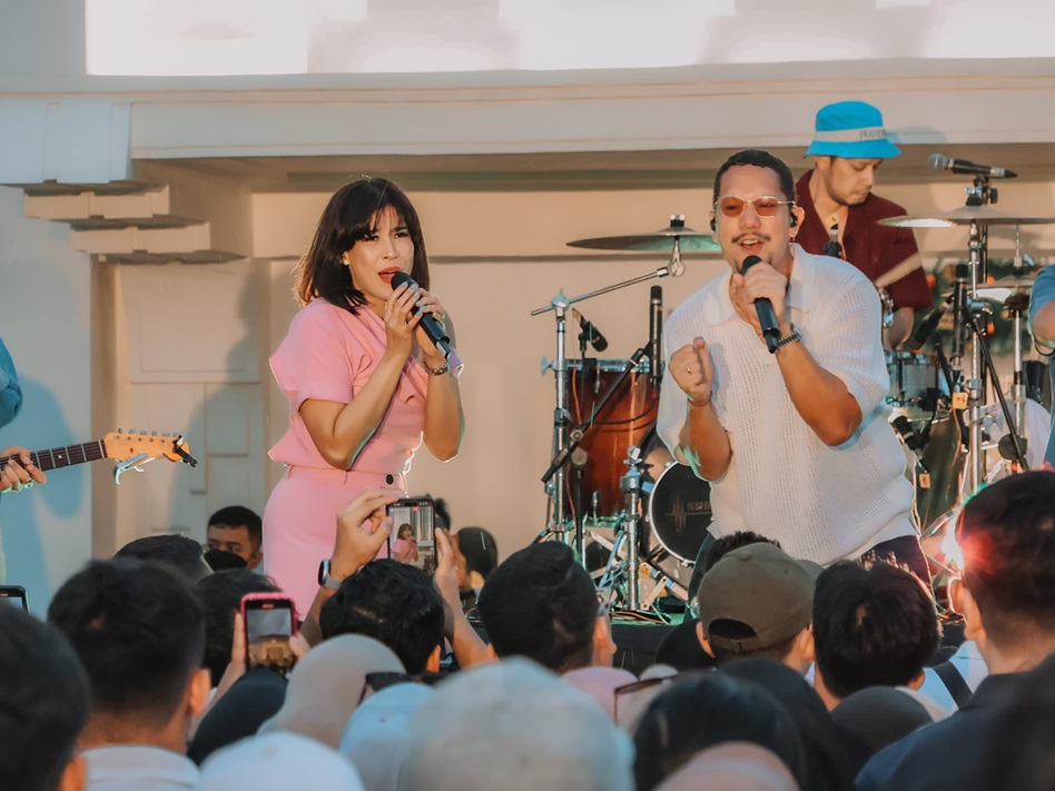 KAI Daop 6 Yogyakarta Suguhkan "Senja Teduh Kereta" untuk Pelanggan