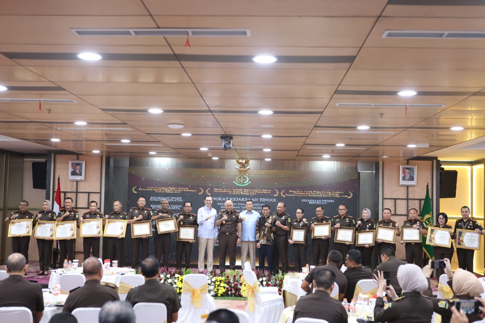 Kejati DIY Raih Penghargaan Unit Pelayanan Publik Ramah Kelompok Rentan Terbaik 2024