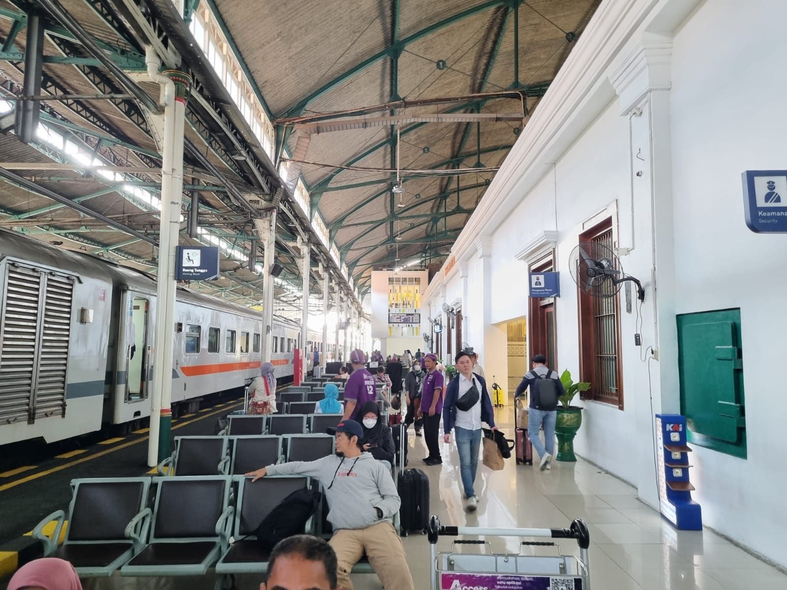 Penjualan Tiket Kereta Api Lebaran di Daop 6 Yogyakarta Meningkat, Okupansi Capai 84%