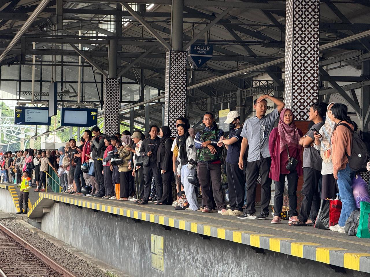 Antisipasi Lonjakan Penumpang, KAI Daop 6 Yogyakarta Tambah Satu Rangkaian Kereta Api