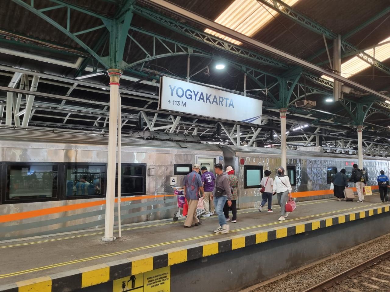 Naik KA Makin Hemat, Daop 6 Hadirkan Promo Tarif Khusus Mulai Juni 2025