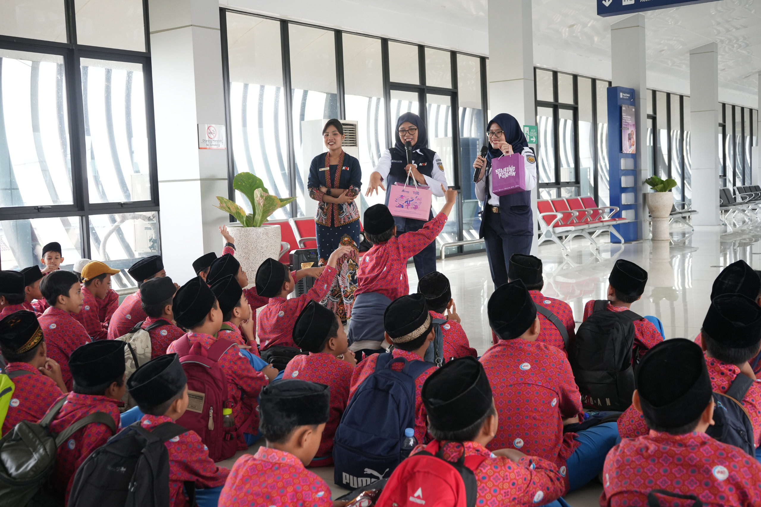 Perkenalkan Dunia Kereta Api Sejak Dini, KAI Daop 6 Yogyakarta Gelar Schooliday