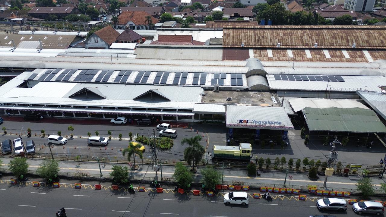 KAI Daop 6 Yogyakarta Kembangkan Energi Hijau, Stasiun Solo Balapan Jadi Percontohan PLTS