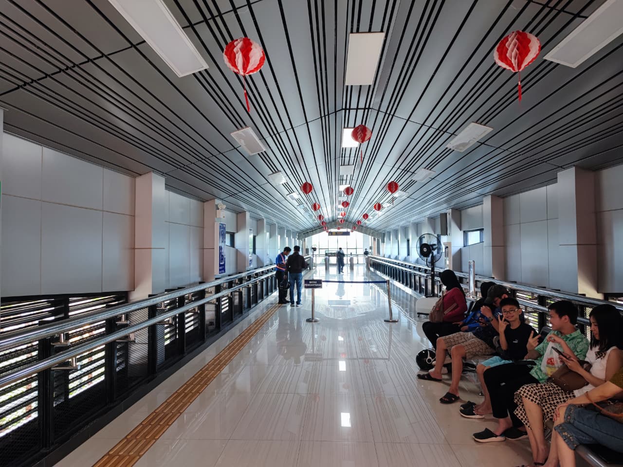 KAI Daop 5 Percantik Stasiun dan Tawarkan Promo Tiket 20% Sambut HUT RI ke-80