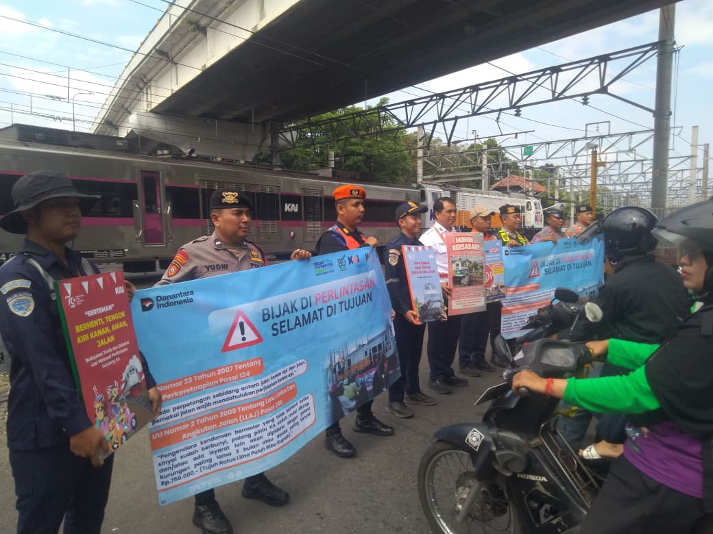 Peringati Harhubnas, KAI Daop 6 Yogyakarta Gelar Sosialisasi Keselamatan Perlintasan di Lempuyangan