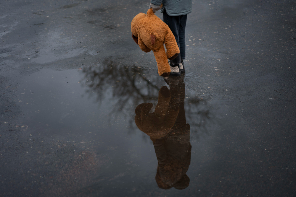 Air Hujan di Jakarta Tercemar Mikroplastik, Ahli UGM Peringatkan Risiko Kesehatan