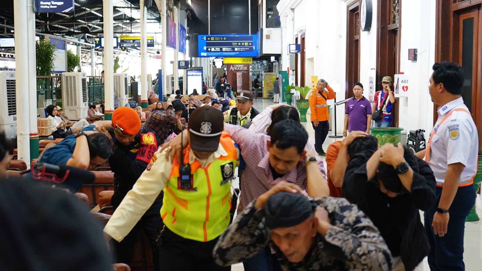 Antisipasi Bencana, KAI Latih Petugas Tangani Situasi Genting di Jalur dan Area Stasiun