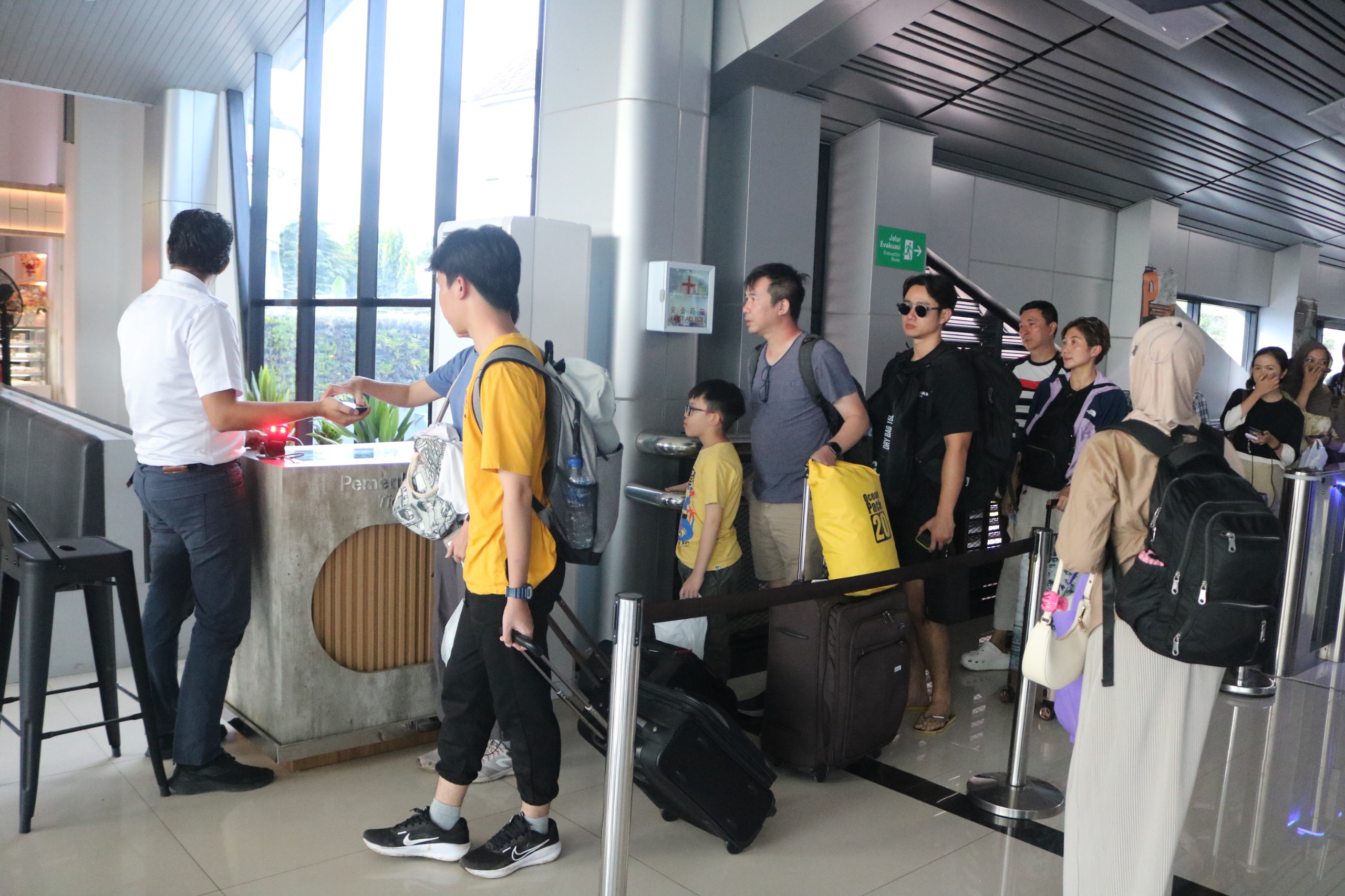 KAI Daop 5 Ingatkan Aturan Bagasi Jelang Libur Natal dan Tahun Baru 2026