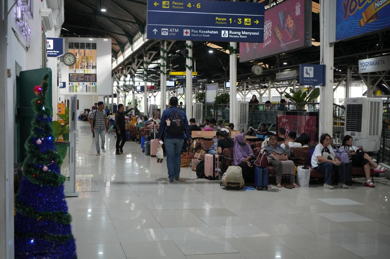 KAI Daop 6 Tambah Layanan Wifi Gratis di Tiga Stasiun Utama Sambut Lonjakan Penumpang Nataru