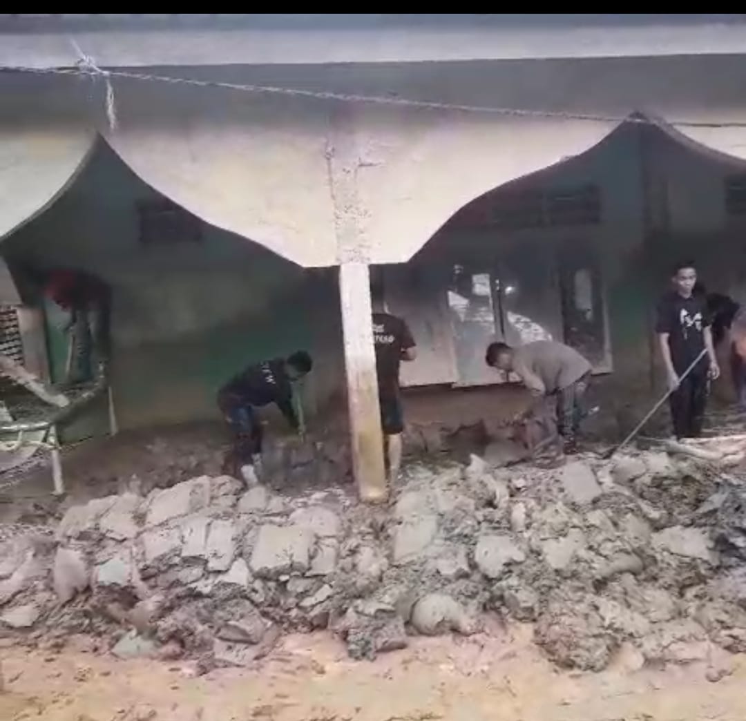 Langkah Santri Menghela Bakti Kala Alumni Pesantren “Menjemput” Jumat di Bumi Tamiang