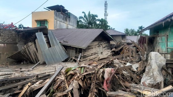 UGM Ingatkan Kebijakan Huntara–Huntap Pascabencana Sumatra Tak Boleh Abaikan Risiko Berulang