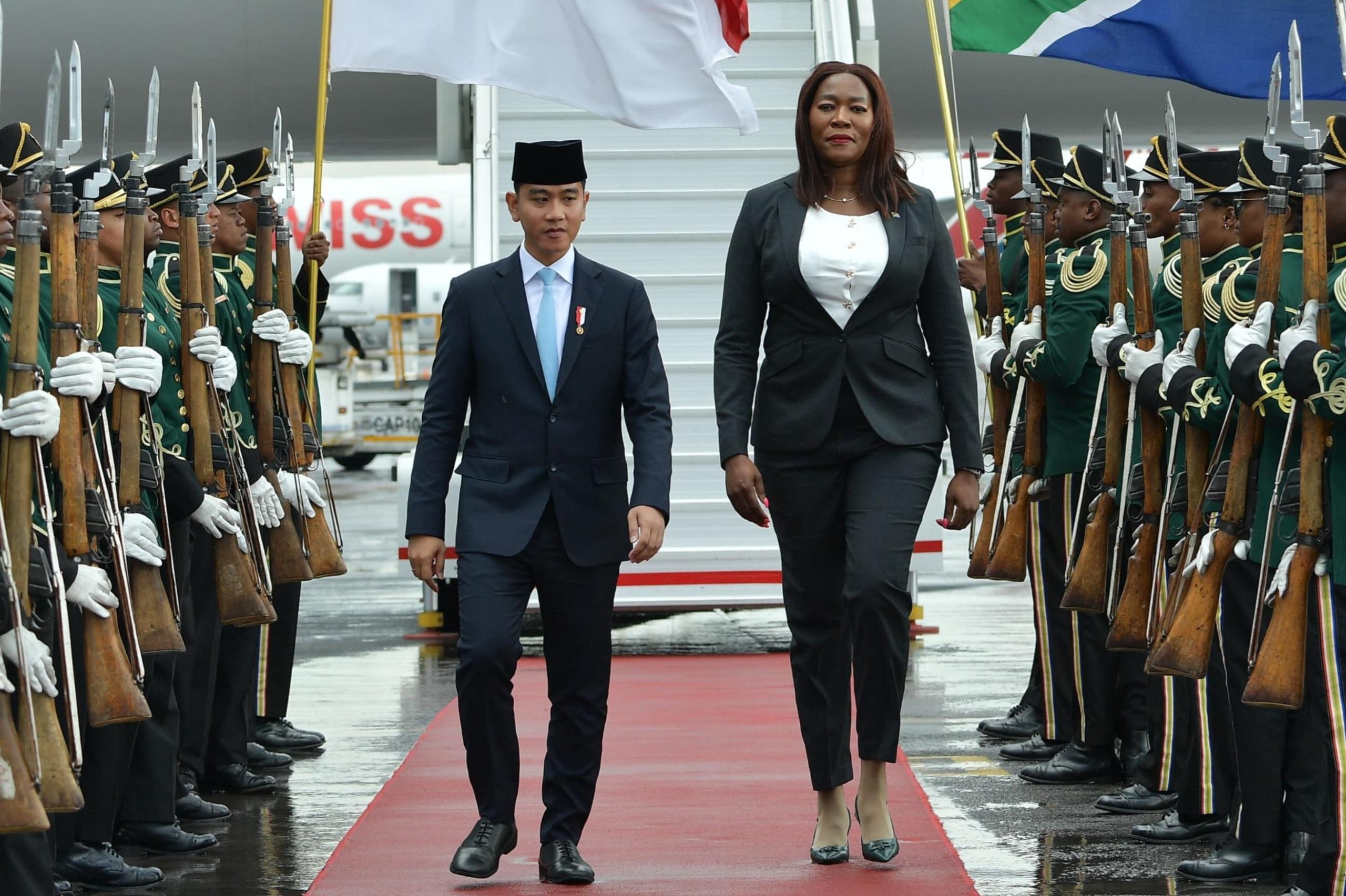 Di Balik Senyum Diplomasi: Siapa Dalang Penikmat Sebenarnya dari Bebas Visa Indonesia–Afrika?