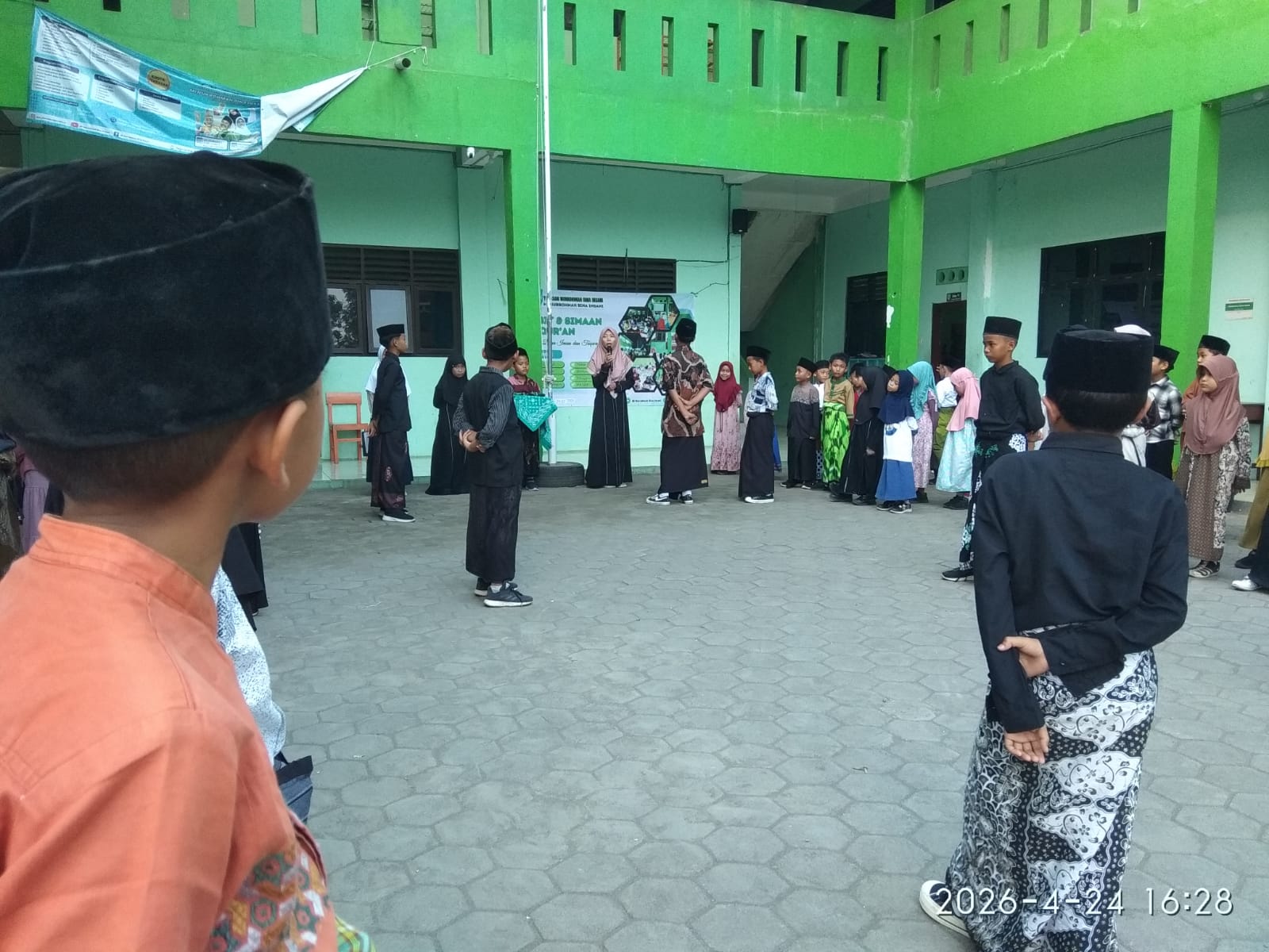MABIT, MI Nurrohmah Bina Insani Tanamkan Karakter Religius Murid
