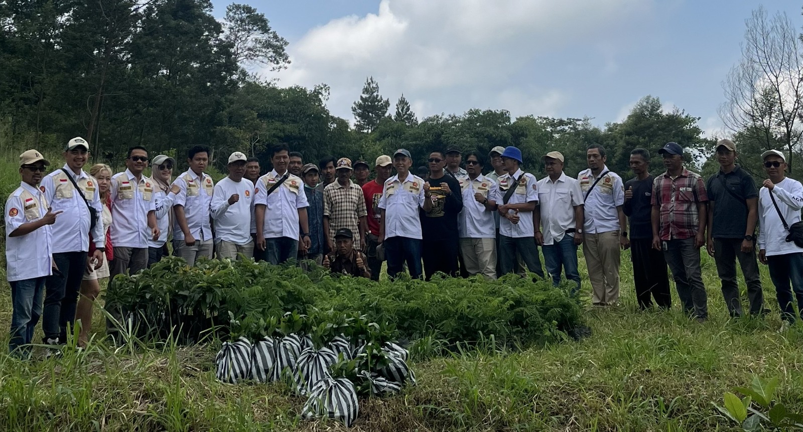 Tanam 1.800 Pohon di Lereng Merapi, Satria DIY Padukan Misi Lingkungan dan Penguatan Ekonomi Warga