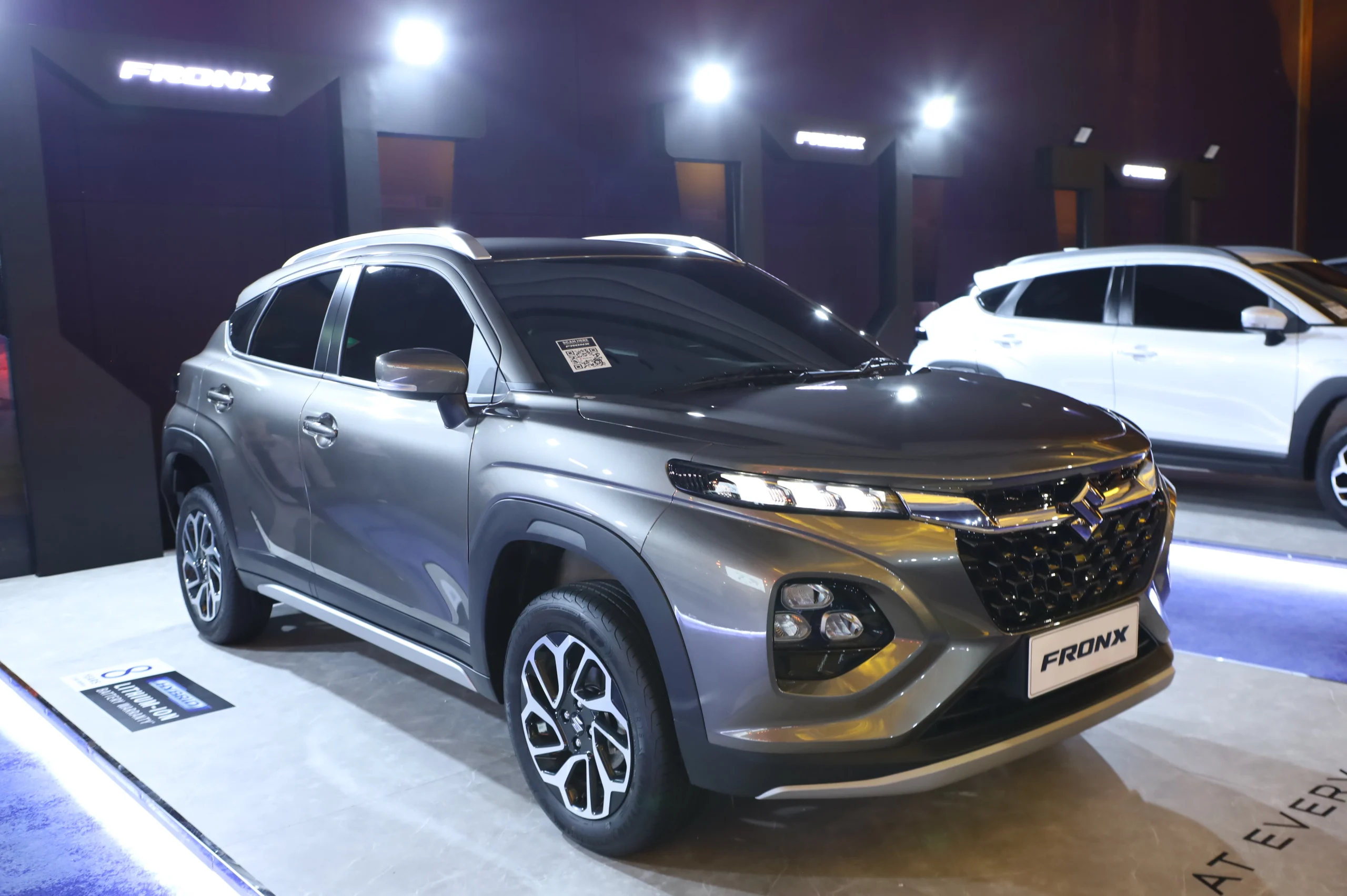 Suzuki Tambah Varian Fronx SGX Hybrid Kuro, Usung Tampilan Lebih Sporty dan Fitur DVR untuk Tingkatkan Keamanan