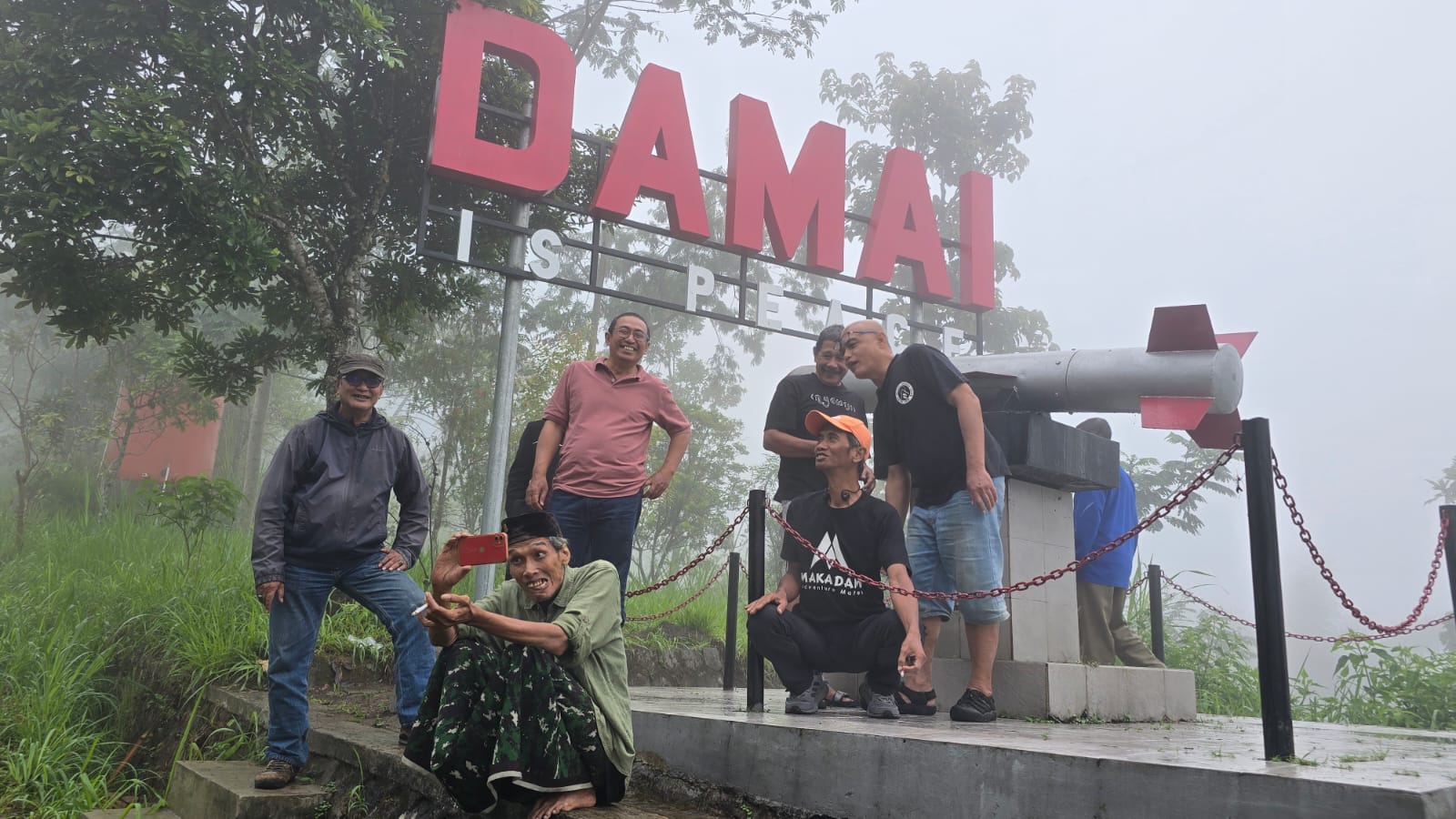 Monumen Rudal Merapi Tambah Tulisan Damai Is Peace, Tegaskan Pesan Perdamaian dari Kinahrejo